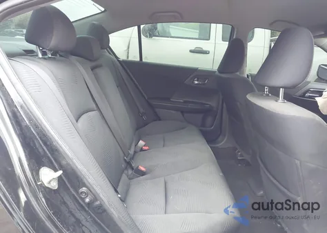 2017 Honda Accord Lx z USA, uszkodzony, nr VIN 1HGCR2F38HA208473